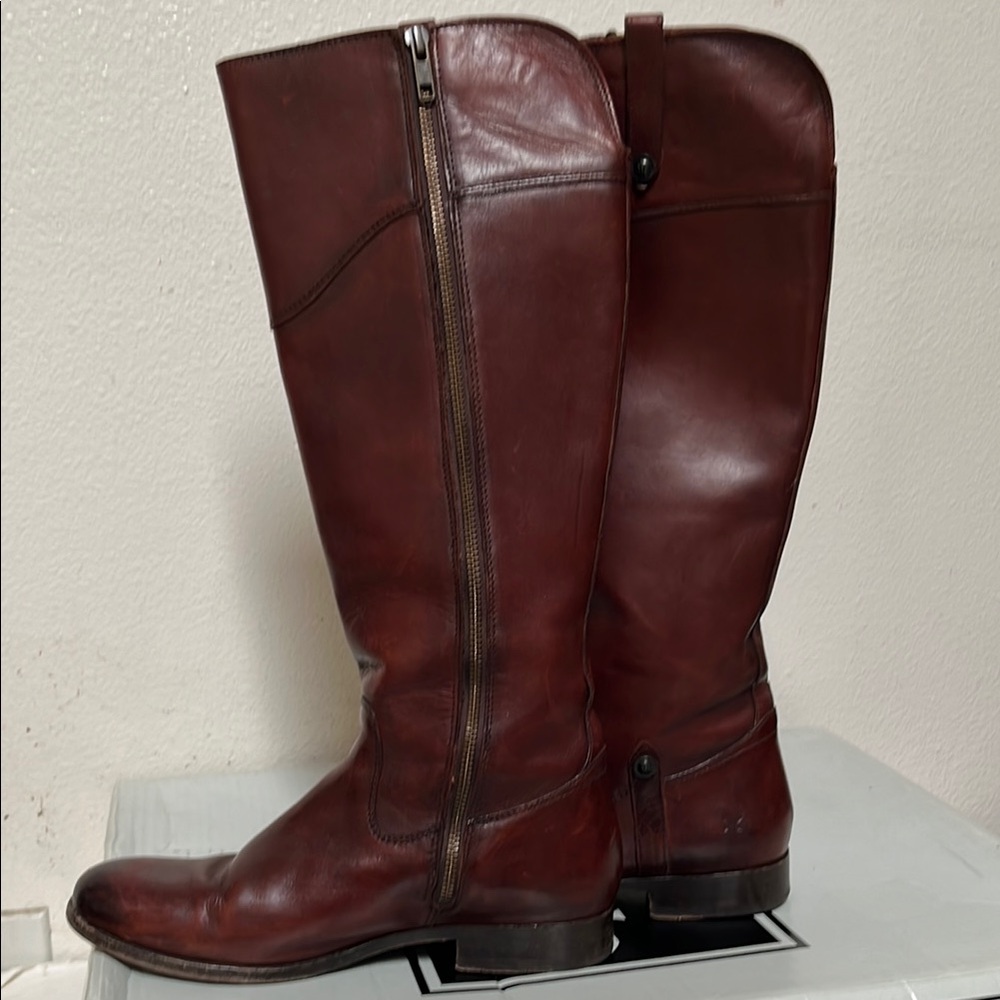 FRYE MELISSA BUTTON INSIDE ZIP COGNAC DISTRESSED LEATHER RIDING BOOT - Picture 10 of 10